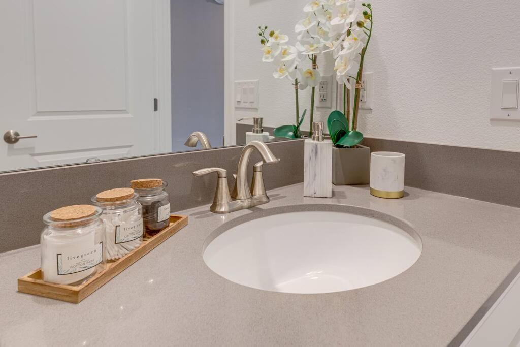 Newly Listed Townhouse Storey Lake, Free Waterpark Kissimmee Exteriér fotografie