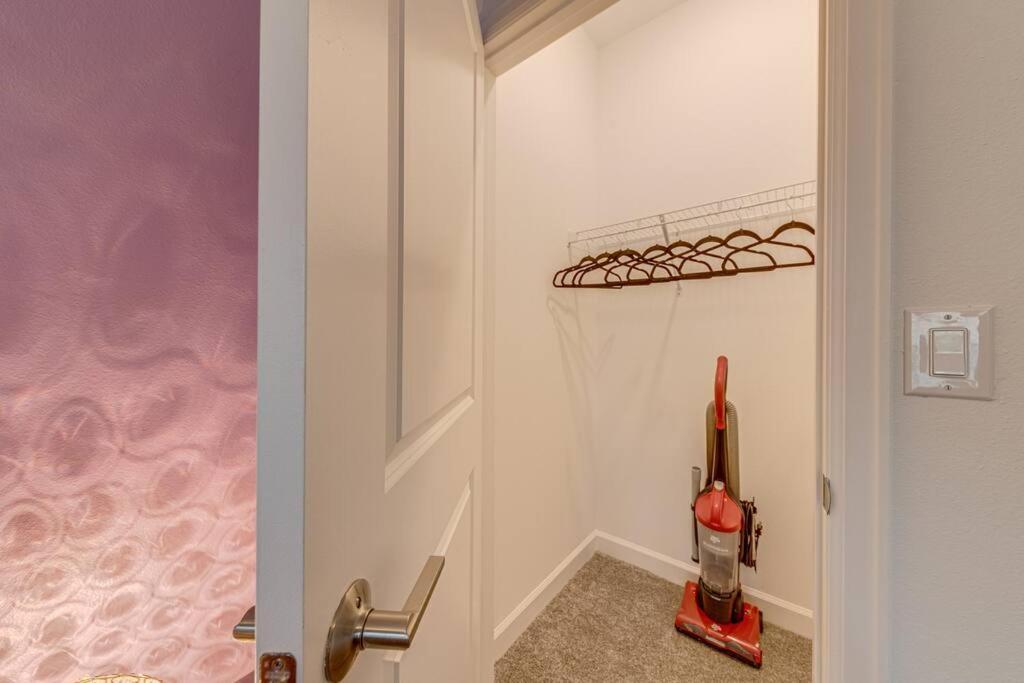 Newly Listed Townhouse Storey Lake, Free Waterpark Kissimmee Exteriér fotografie